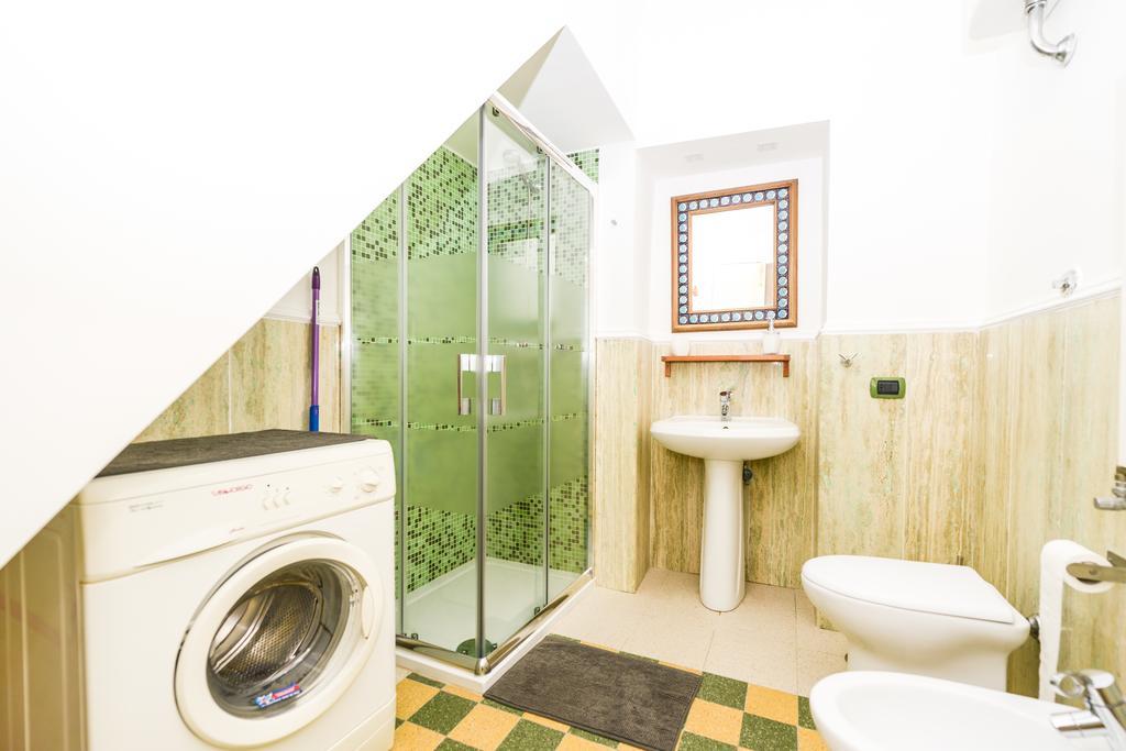 Residenza Santa Chiara Apartment Napoli Ngoại thất bức ảnh
