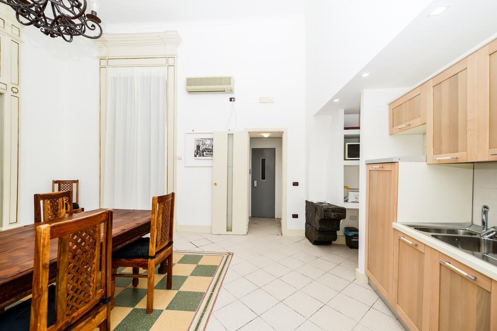 Residenza Santa Chiara Apartment Napoli Ngoại thất bức ảnh