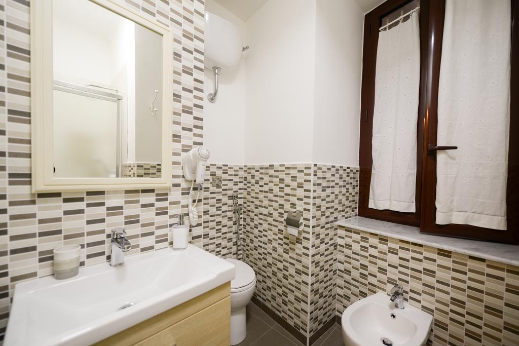 Residenza Santa Chiara Apartment Napoli Ngoại thất bức ảnh